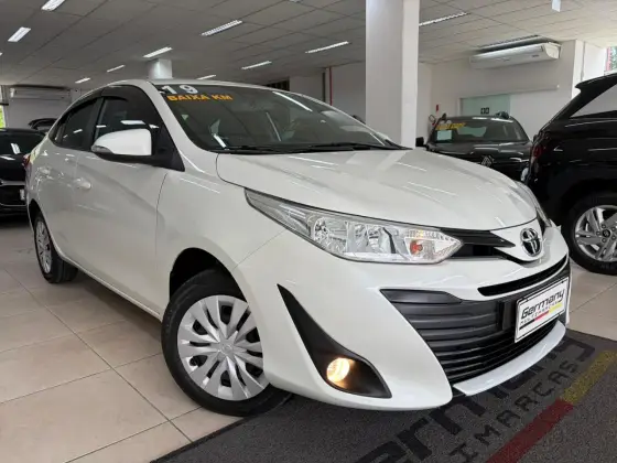 TOYOTA YARIS 1.5 16V FLEX SEDAN XL MANUAL TOYOTA YARIS 1.5 16V FLEX SEDAN XL MANUAL