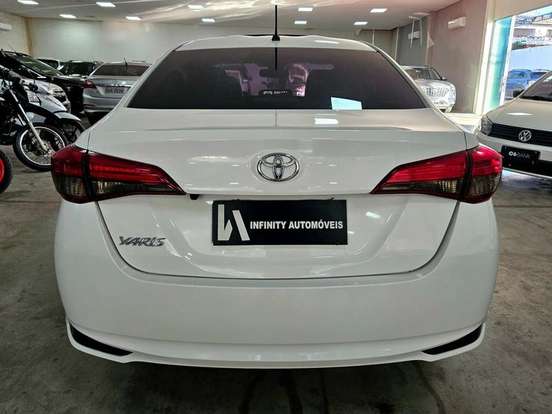 TOYOTA-YARIS-1.5 16V FLEX SEDAN XLS CONNECT MULTIDRIVE TOYOTA-YARIS-2022