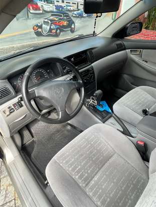 TOYOTA-COROLLA-2004