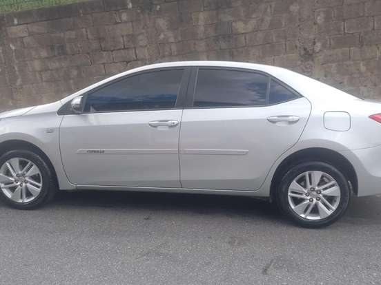 TOYOTA-COROLLA-1.8 GLI 16V FLEX 4P AUTOMÁTICO TOYOTA-COROLLA-2014