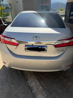 TOYOTA-COROLLA-2014