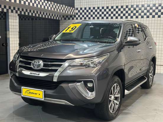 TOYOTA-HILUX SW4-2018
