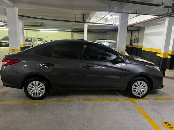 TOYOTA YARIS 1.5 16V FLEX SEDAN XL LIVE MULTIDRIVE
