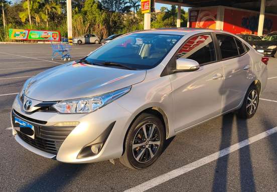 TOYOTA-YARIS-2020