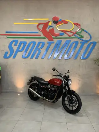 TRIUMPH STREET TWIN TRIUMPH STREET TWIN