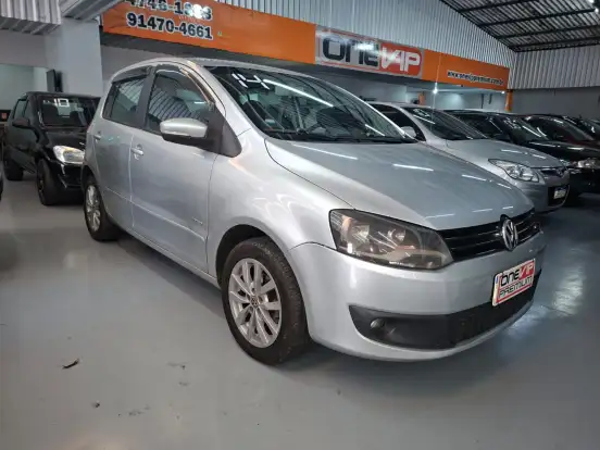 VOLKSWAGEN-FOX-1.0 MI 8V FLEX 4P MANUAL VOLKSWAGEN-FOX-2013