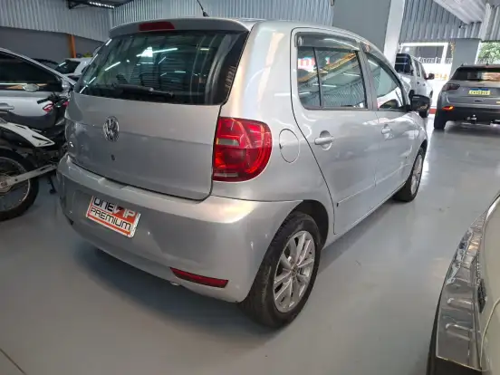 VOLKSWAGEN-FOX-1.0 MI 8V FLEX 4P MANUAL VOLKSWAGEN-FOX-2013