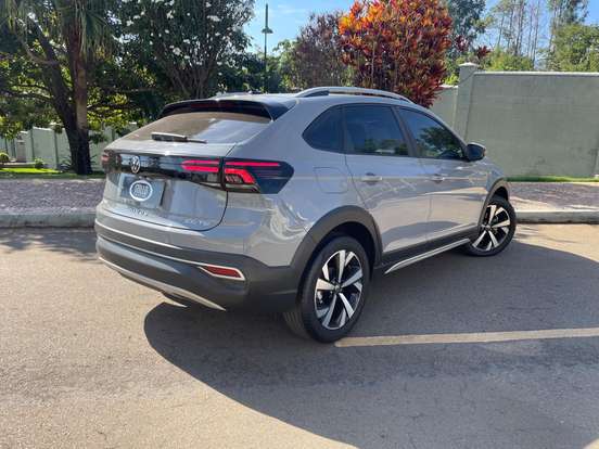 VOLKSWAGEN-NIVUS-1.0 200 TSI TOTAL FLEX HIGHLINE AUTOMÁTICO VOLKSWAGEN-NIVUS-2023