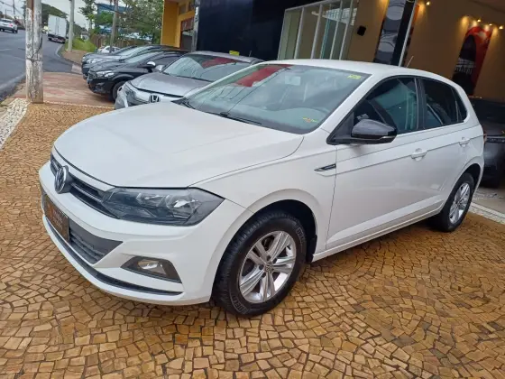 VOLKSWAGEN POLO 1.0 200 TSI COMFORTLINE AUTOMÁTICO VOLKSWAGEN POLO 1.0 200 TSI COMFORTLINE AUTOMÁTICO