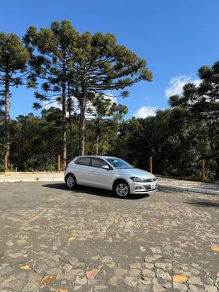 VOLKSWAGEN POLO 1.0 200 TSI COMFORTLINE AUTOMÁTICO