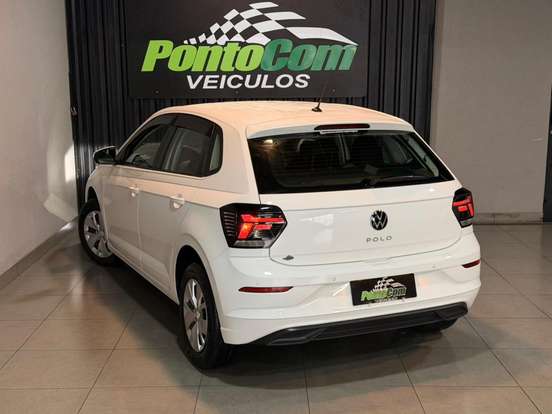 VOLKSWAGEN-POLO-2023