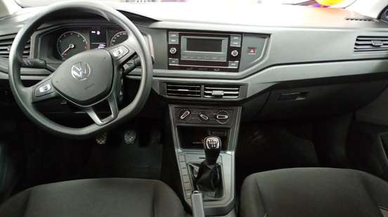 VOLKSWAGEN-POLO-2024
