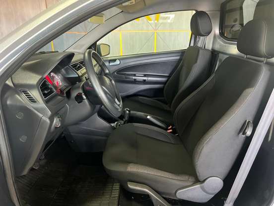VOLKSWAGEN-SAVEIRO-2024