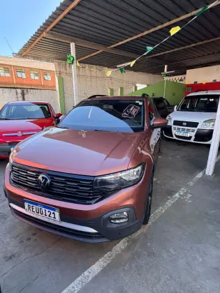 VOLKSWAGEN T-CROSS 1.0 200 TSI TOTAL FLEX COMFORTLINE AUTOMÁTICO VOLKSWAGEN T-CROSS 1.0 200 TSI TOTAL FLEX COMFORTLINE AUTOMÁTICO