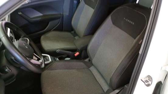 VOLKSWAGEN-T-CROSS-2024