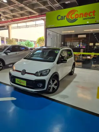 VOLKSWAGEN UP 1.0 170 TSI TOTAL FLEX XTREME 4P MANUAL