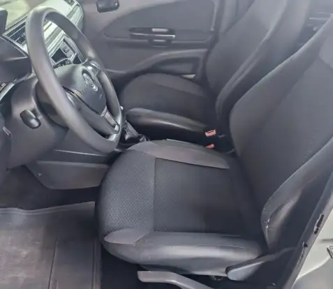 VOLKSWAGEN-VOYAGE-2019
