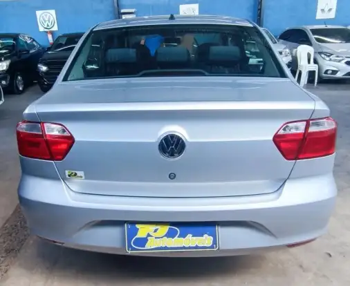 VOLKSWAGEN-VOYAGE-2019
