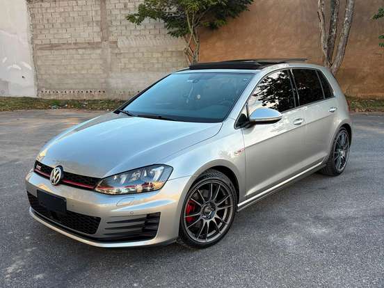 VOLKSWAGEN-GOLF-2.0 TSI GTI 16V TURBO GASOLINA 4P AUTOMÁTICO VOLKSWAGEN-GOLF-2015