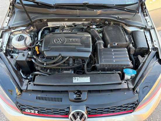 VOLKSWAGEN-GOLF-2.0 TSI GTI 16V TURBO GASOLINA 4P AUTOMÁTICO VOLKSWAGEN-GOLF-2015