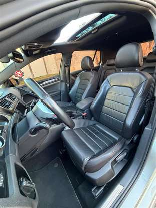 VOLKSWAGEN-GOLF-2015