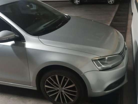 VOLKSWAGEN-JETTA-2.0 COMFORTLINE FLEX 4P TIPTRONIC VOLKSWAGEN-JETTA-2012