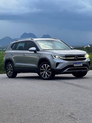 VOLKSWAGEN TAOS 1.4 250 TSI TOTAL FLEX HIGHLINE AUTOMÁTICO