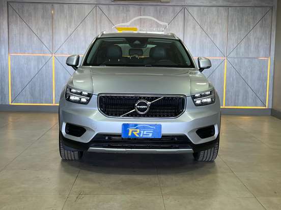 VOLVO-XC40-2.0 T5 GASOLINA MOMENTUM AWD GEARTRONIC VOLVO-XC40-2018