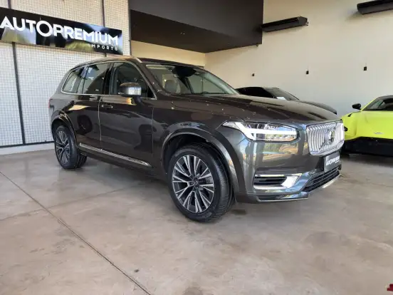 VOLVO-XC90-2021