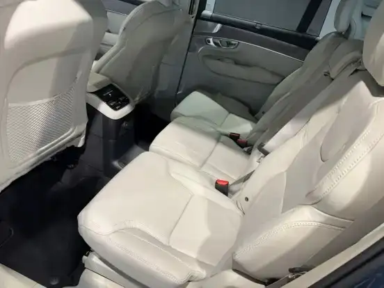 VOLVO-XC90-2026