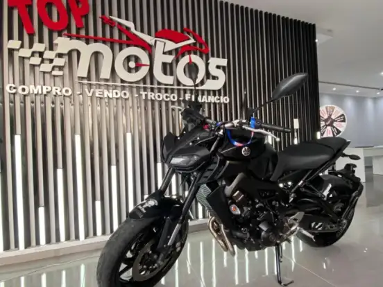YAMAHA-MT-09 YAMAHA-MT-09-2025