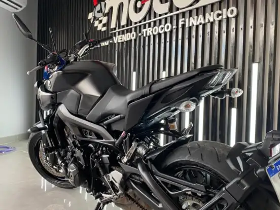 YAMAHA-MT-09 YAMAHA-MT-09-2025