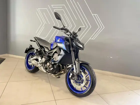 YAMAHA MT-09 YAMAHA MT-09