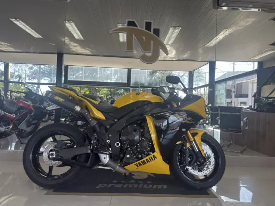 YAMAHA YZF R1 