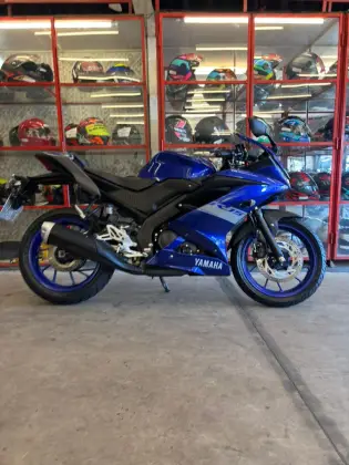 YAMAHA YZF R15 YAMAHA YZF R15