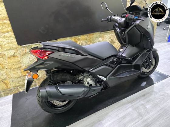 YAMAHA XMAX 300 CONNECTED ABS 