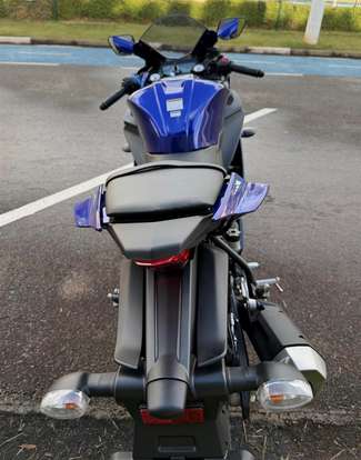 YAMAHA-YZF R15-2025
