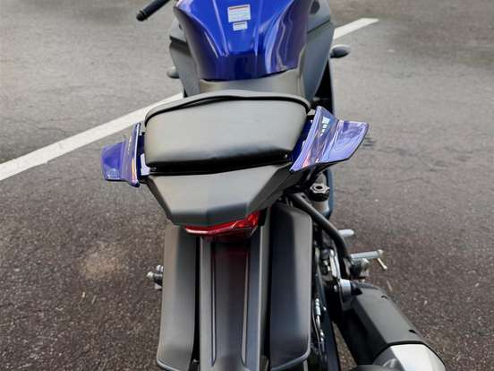 YAMAHA-YZF R15 YAMAHA-YZF R15-2025