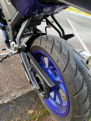 YAMAHA-YZF R15 YAMAHA-YZF R15-2025