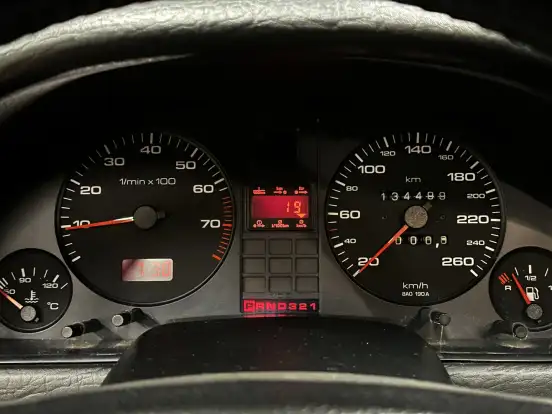 AUDI-80-2.6 E AVANT V6 GASOLINA 4P AUTOMÁTICO AUDI-80-1995