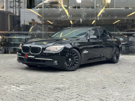 BMW 750i 4.4 LUXURY SEDAN V8 32V GASOLINA 4P AUTOMÁTICO