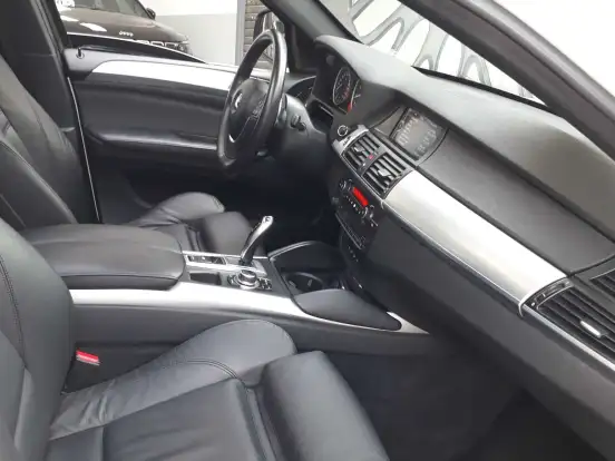 BMW-X6-3.0 35I 4X4 COUPÉ 6 CILINDROS 24V GASOLINA 4P AUTOMÁTICO BMW-X6-2013