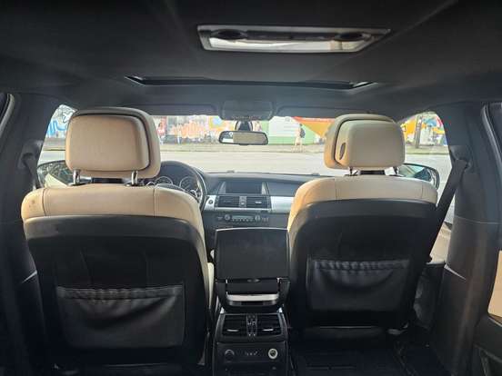 BMW-X6-2012