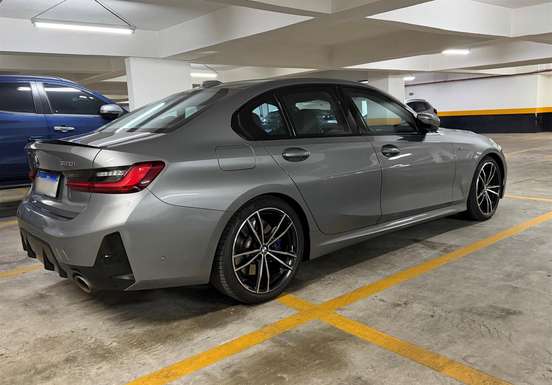 BMW-320i-2024