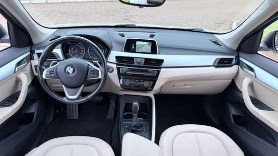 BMW-X1-2.0 16V TURBO ACTIVEFLEX SDRIVE20I 4P AUTOMÁTICO BMW-X1-2018