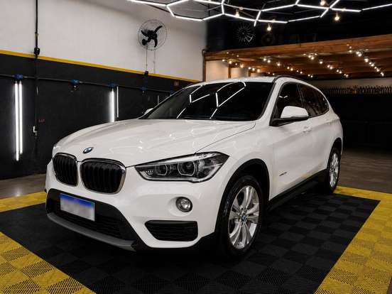 BMW-X1-2.0 16V TURBO ACTIVEFLEX SDRIVE20I 4P AUTOMÁTICO BMW-X1-2016