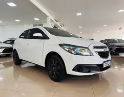 CHEVROLET ONIX 1.4 MPFI LT 8V FLEX 4P MANUAL CHEVROLET ONIX 1.4 MPFI LT 8V FLEX 4P MANUAL