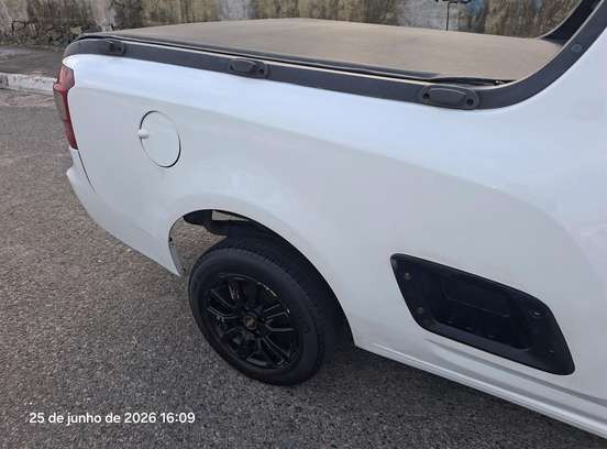 CHEVROLET-MONTANA-2012