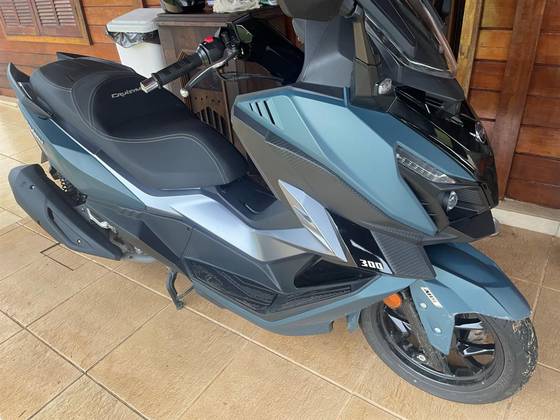 DAFRA CRUISYM 300 