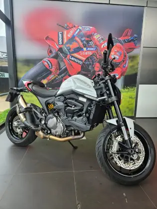 DUCATI MONSTER 937 DUCATI MONSTER 937